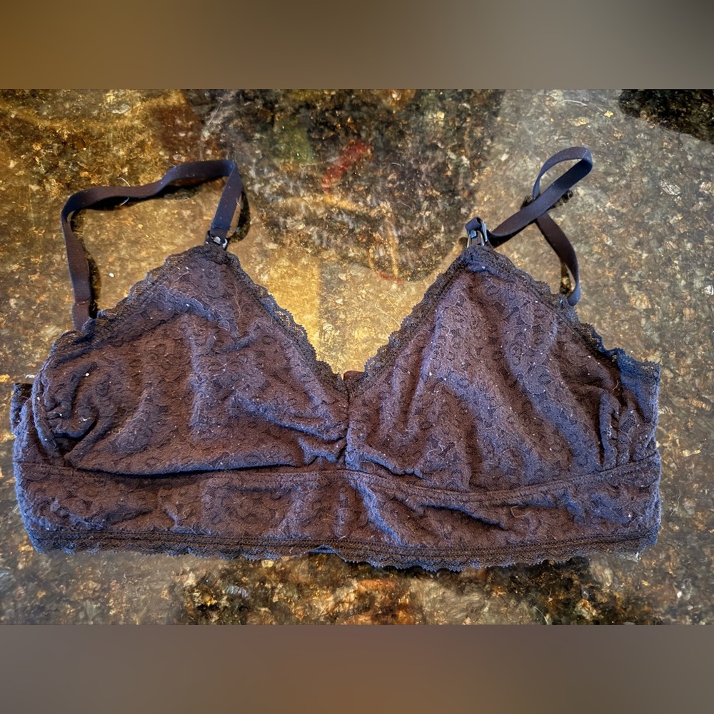 Gap Body M Nursing Lace Bralette in Black